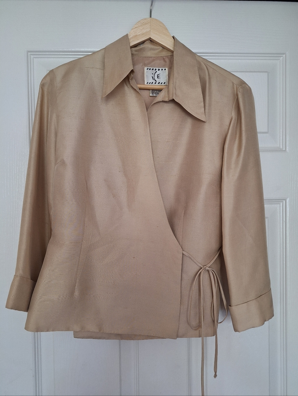 ✨Vintage iCE 100% Silk Wrap Jacket Blouse | Beige Tan | Size M | Lined | Chic 🥂